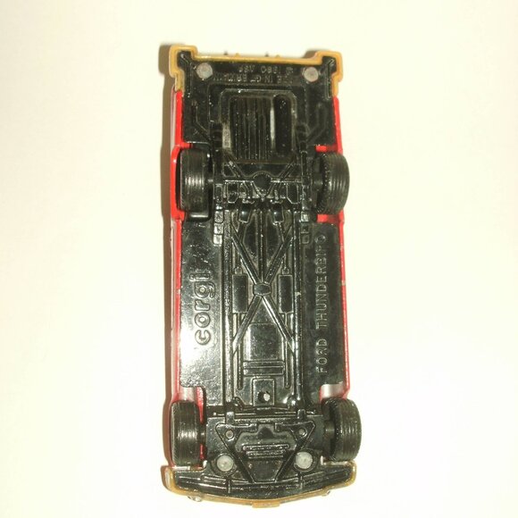 80s Collectible Corgi Metal Toy Car FORD THUNDERBIRD Vegas TV Show Robert Urich - Picture 2 of 6